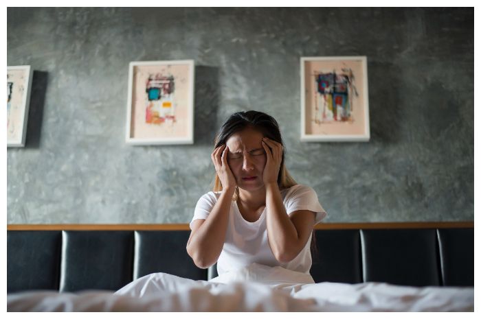 Halusinasi Hipnagogik: Sensasi Aneh Saat Mau Tidur yang Sering Bikin Kaget