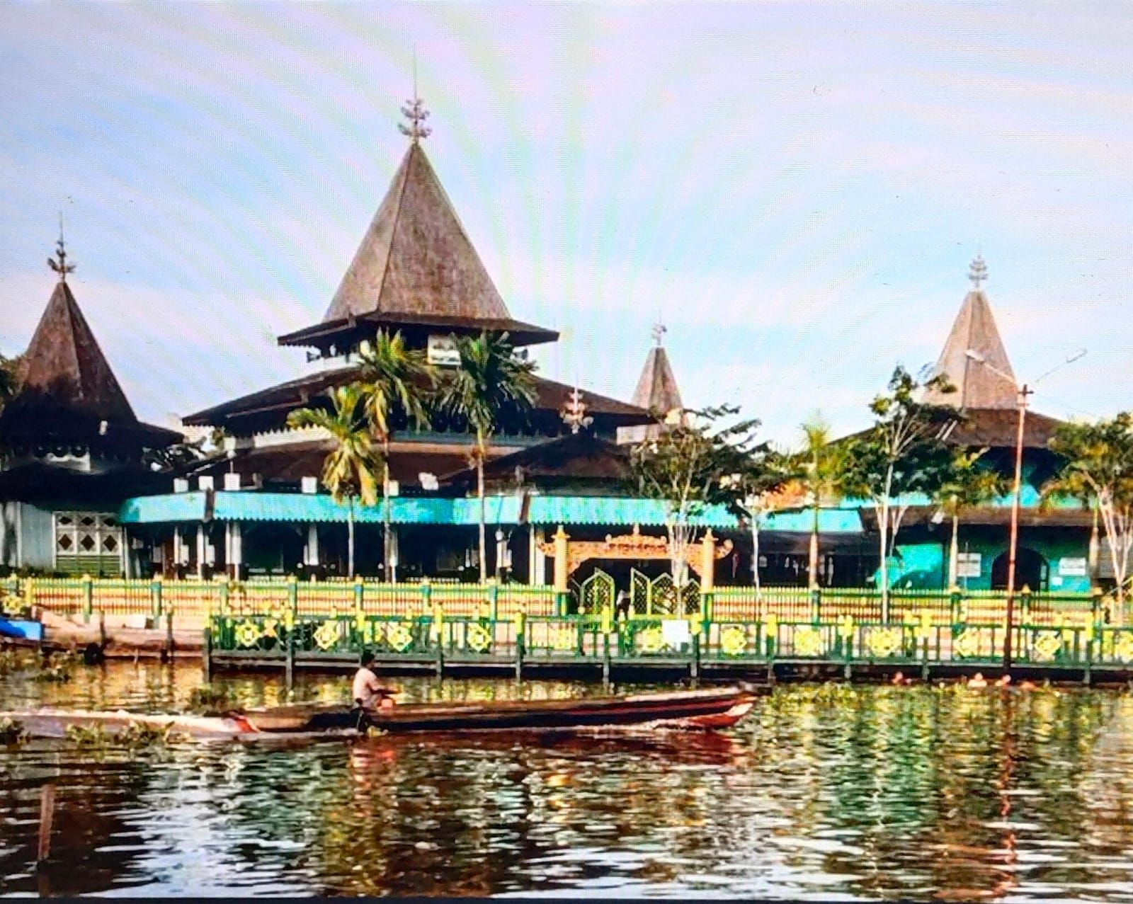 Sejarah Masjid Sultan Suriansyah: Jejak Peradaban Islam Pertama di Tanah Banjar