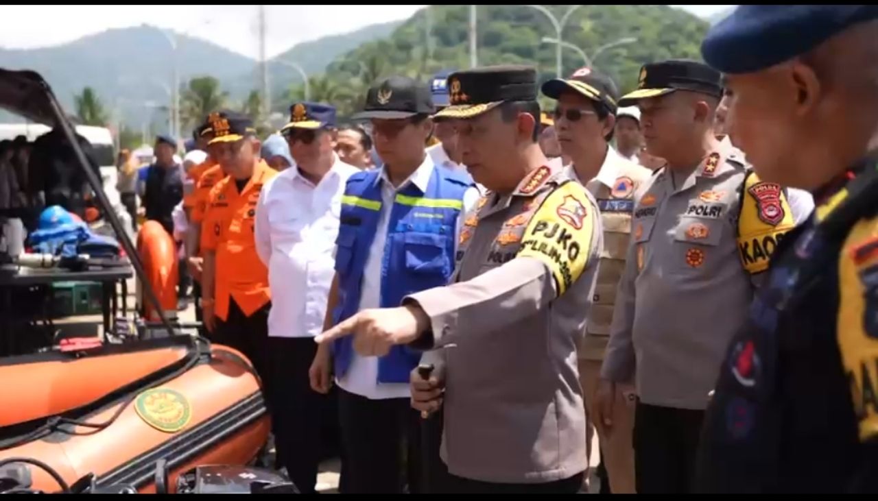 Kapolri : Cuaca Buruk Menjadi Perhatian Khusus Dalam Moment Nataru 2025
