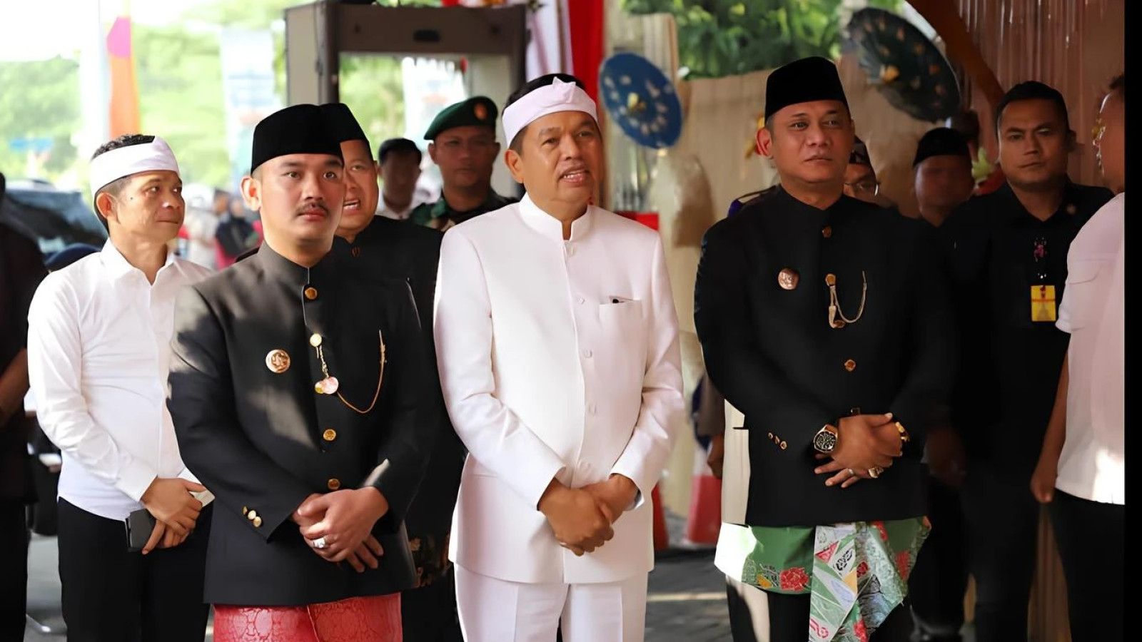 Bupati Bekasi Tersandung Kasus Suap, Pesan Khusus hingga Permohonan Maaf