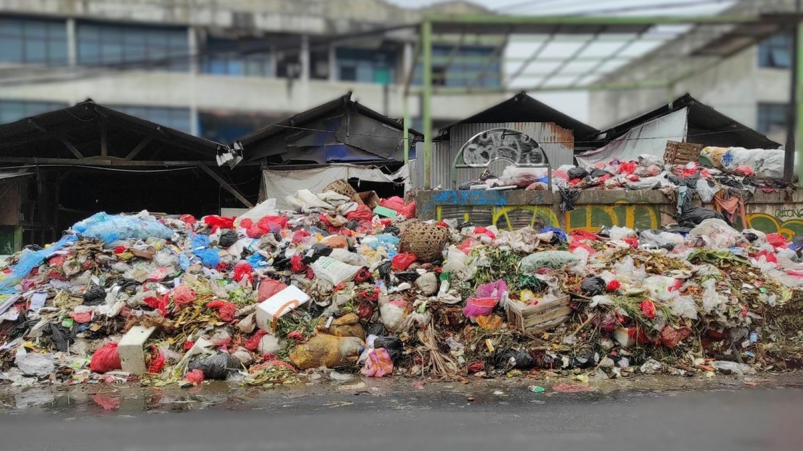 Tanggapan Menteri Lingkungan Hidup Terhadap Krisis Sampah di Tangerang Selatan