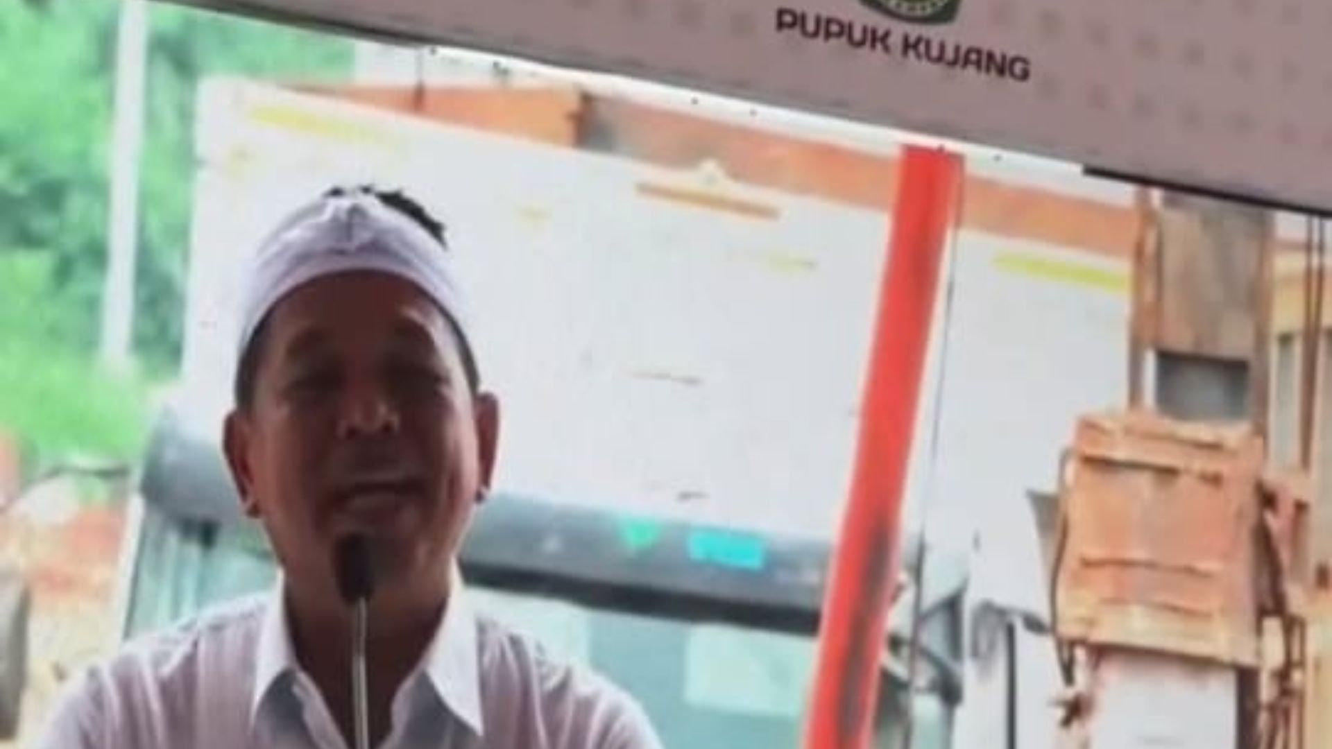 Tanpa Didampingi Bupati, Dedi Mulyadi Resmikan Awal Pembangunan Pabrik NPK di Cikampek