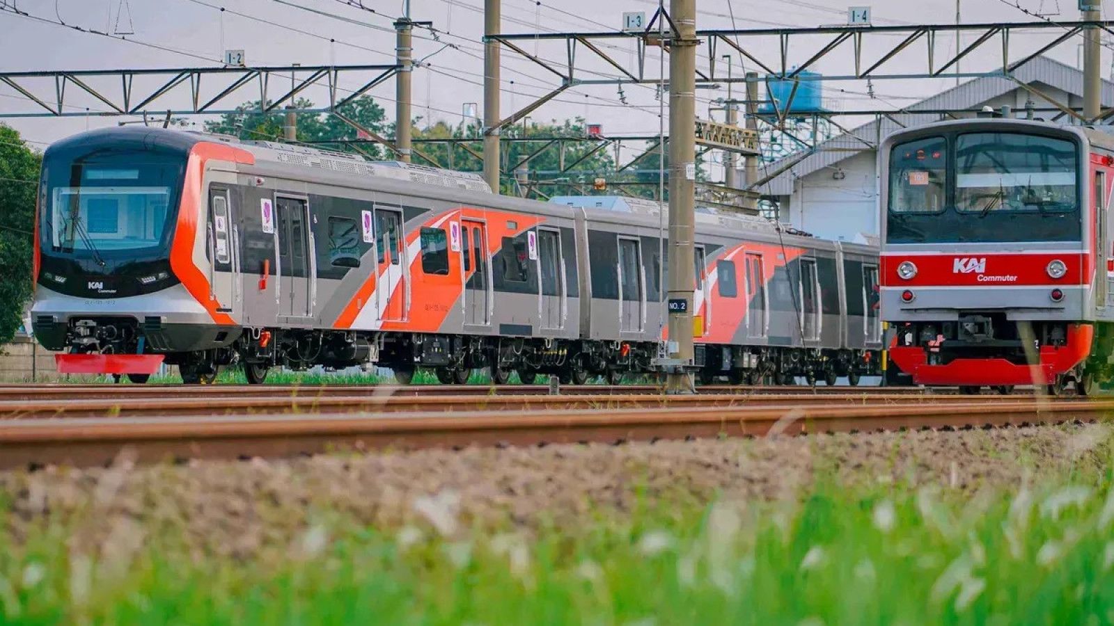 KRL Siap Layani Penumpang Hingga Tengah Malam Saat Tahun Baru 2026