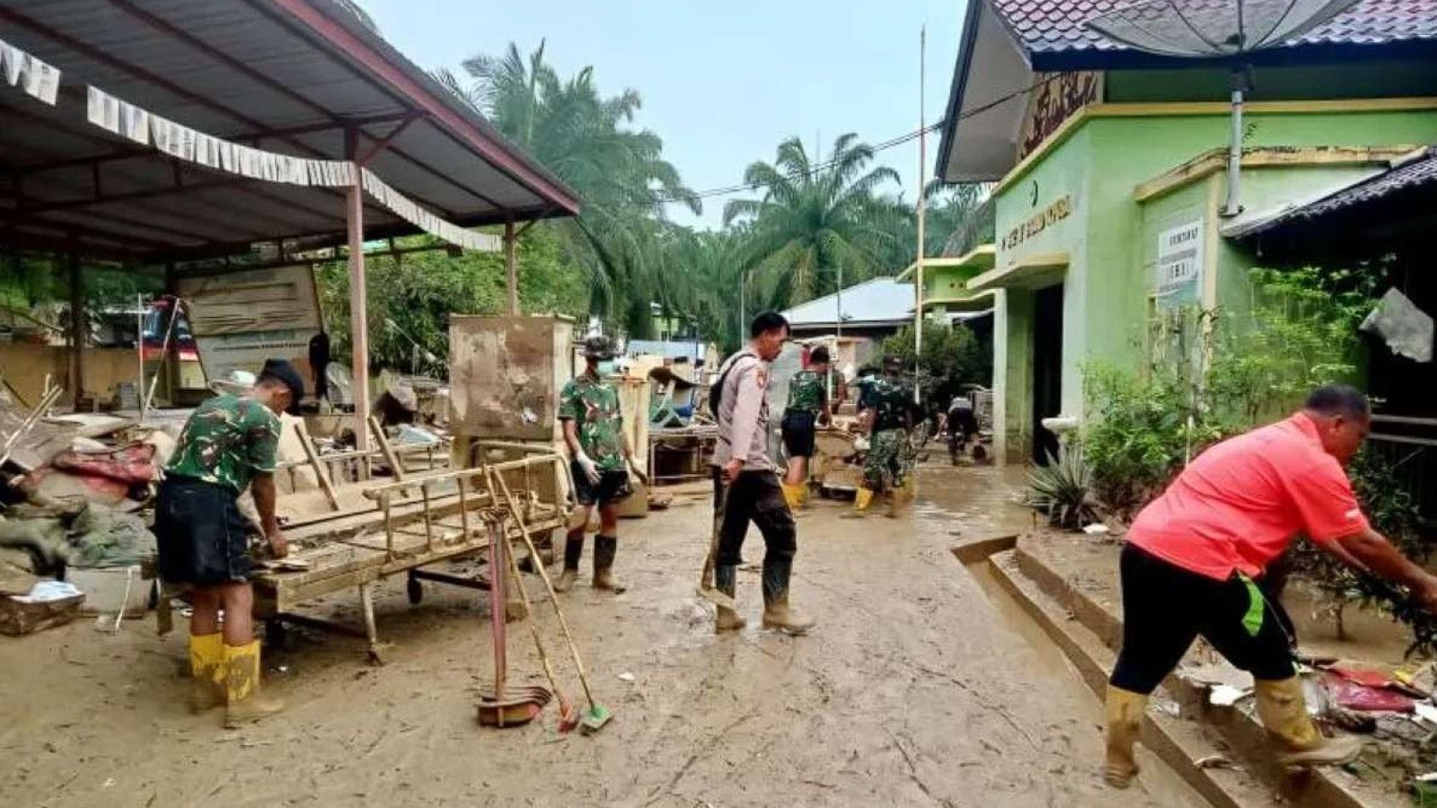 Capaian Pembersihan Fasilitas Kesehatan di Aceh Utara dan Aceh Tamiang Melampaui 50 Persen