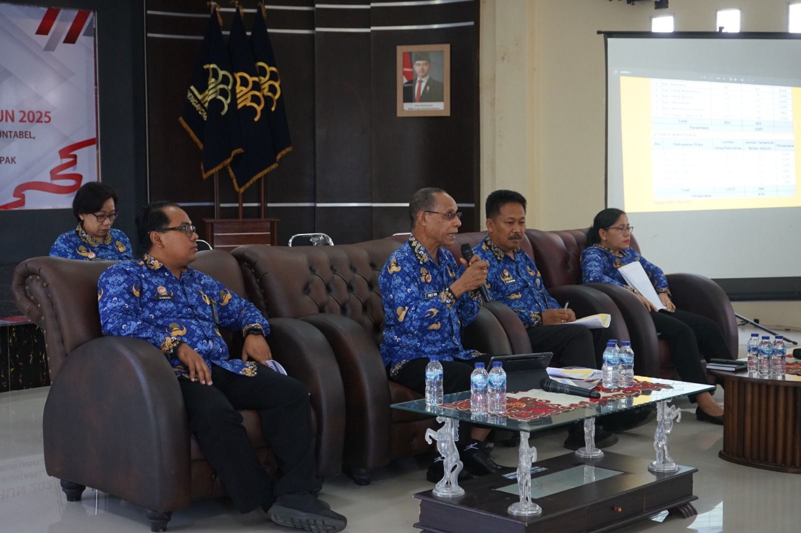 Kanwil Kemenkum Papua Barat Salurkan Bantuan Hukum Ratusan Juta Rupiah untuk Warga Tidak Mampu di Dua Provinsi