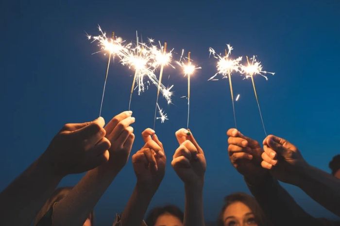Bikin Baper dan Haru, Ini 20 Ucapan Natal dan Tahun Baru untuk Pasangan Maupun Sahabat