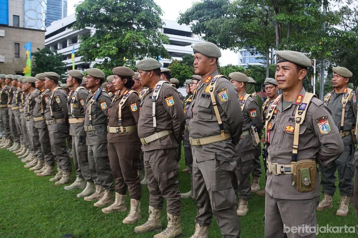 652 Personel Satpol PP Jakarta Barat Diterjunkan Amankan Misa Natal