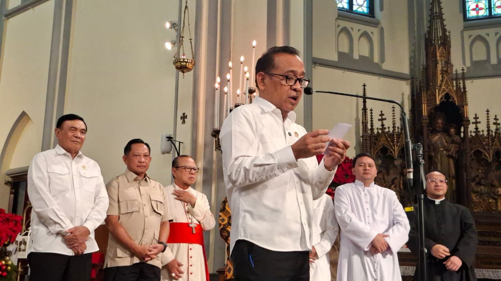 Pratikno Sampaikan Pesan Kasih Natal dari Presiden di Jakarta