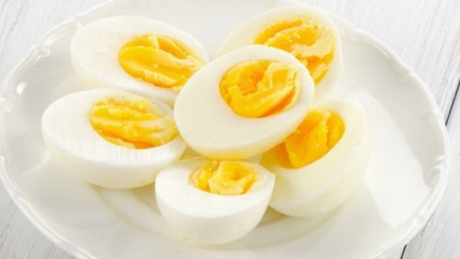 Mengapa Kuning Telur Tidak Perlu Ditakuti dalam Pola Makan Sehat?