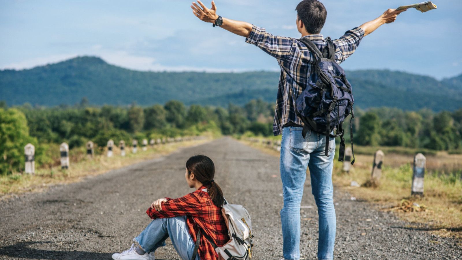 Memilih Antara Staycation atau Liburan Jauh: Pilihan untuk Penyegaran Diri