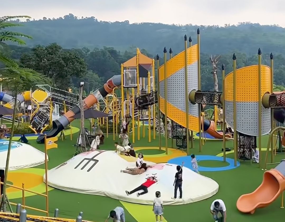 Liburan Akhir Tahun Lebih Seru. Ajak Anak Bermain di Mega Playground Terbesar Dairyland