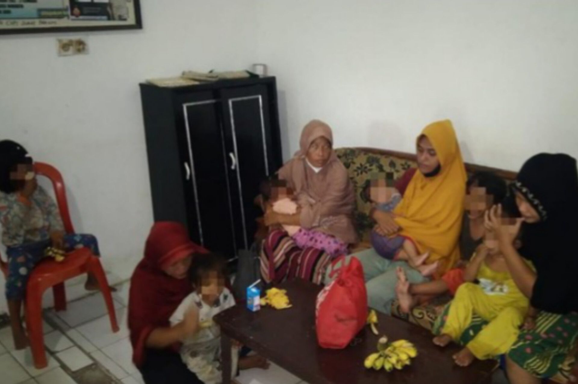 Polisi Bongkar Dugaan Sindikat Pengemis Eksploitasi Anak di Barru, 4 Perempuan Diamankan
