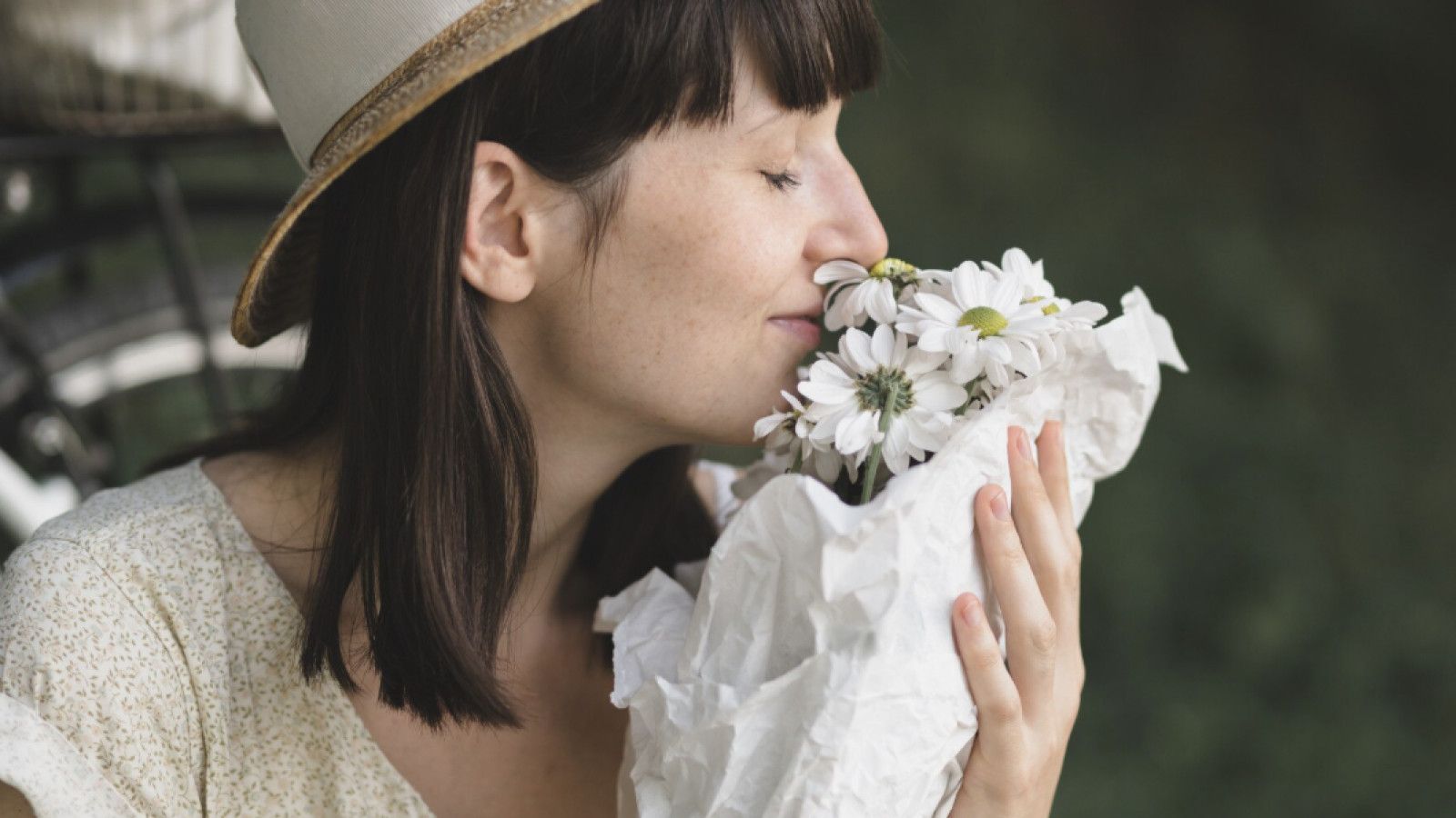 Kesan Aroma: Menghidupkan Memori dengan Bau yang Mengesankan
