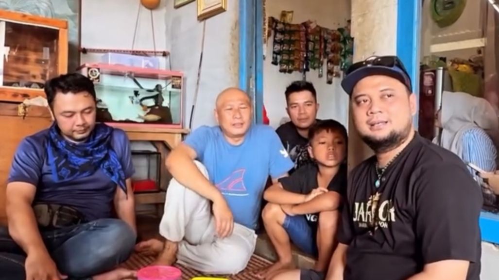 Bocah Pemburu Ular yang Viral Bertemu Panji Petualang, Dapat Harapan Baru untuk Sekolah