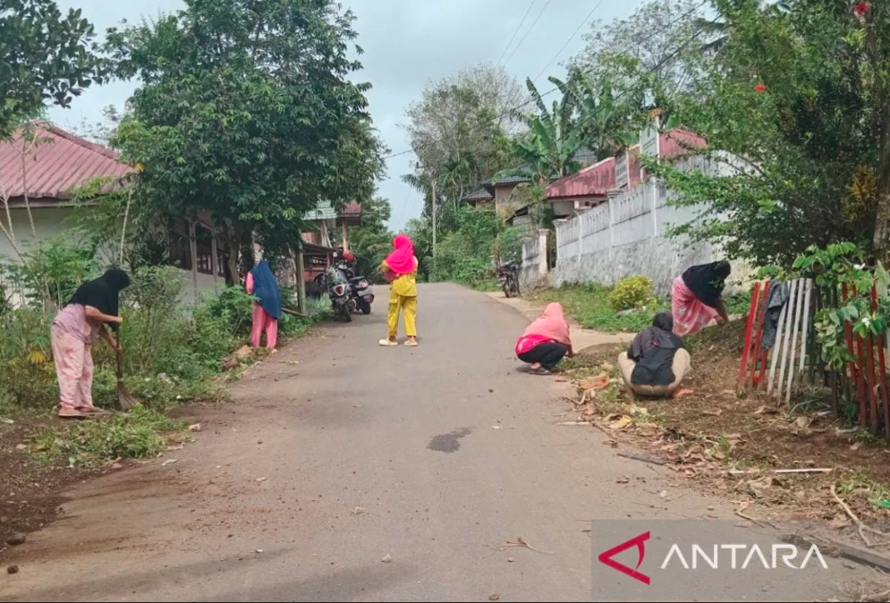 Jalan Penghubung Desa Sihopur Dibuka Kembali, Warga Perlahan Bangkit Pascabencana
