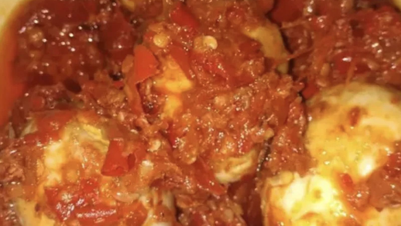 Cara Membuat Telur Balado Pedas Manis yang Menggugah Selera