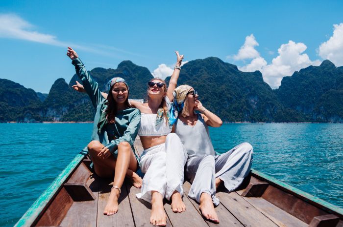 111 Caption tentang Berlayar Naik Kapal Laut, Bahasa Inggris!