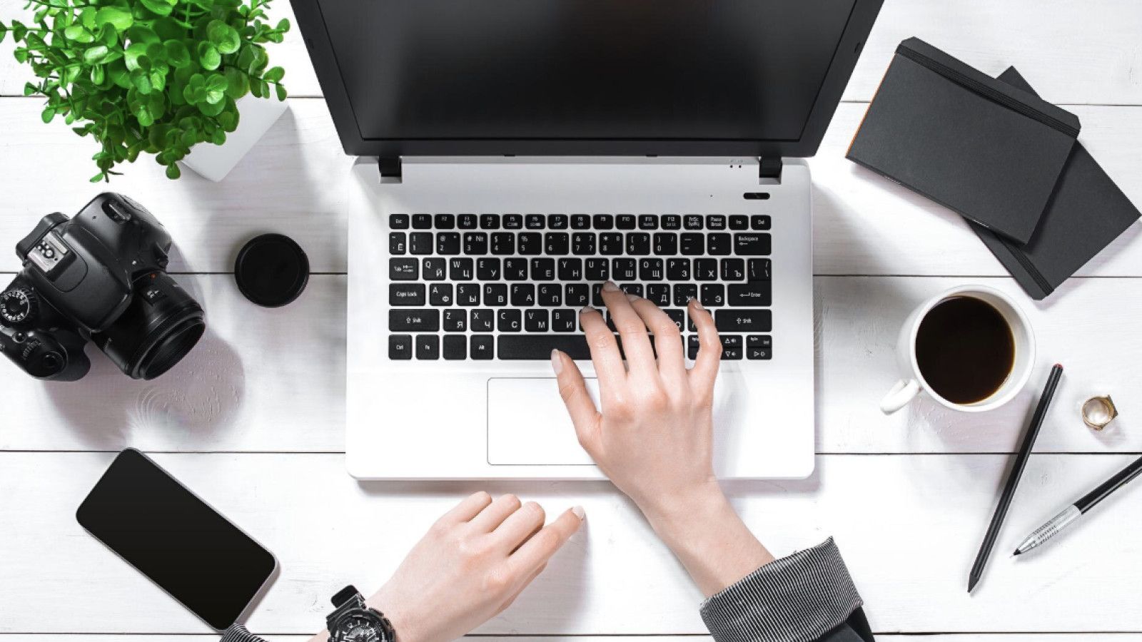 Dampak Terbuka dari Kamera Laptop yang Tidak Ditutup