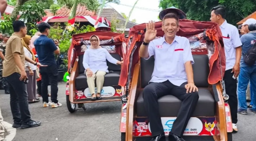 100 Pengemudi Becak di Blora Dapat Angin Segar , Terima Bantuan Becak Listrik dari Presiden