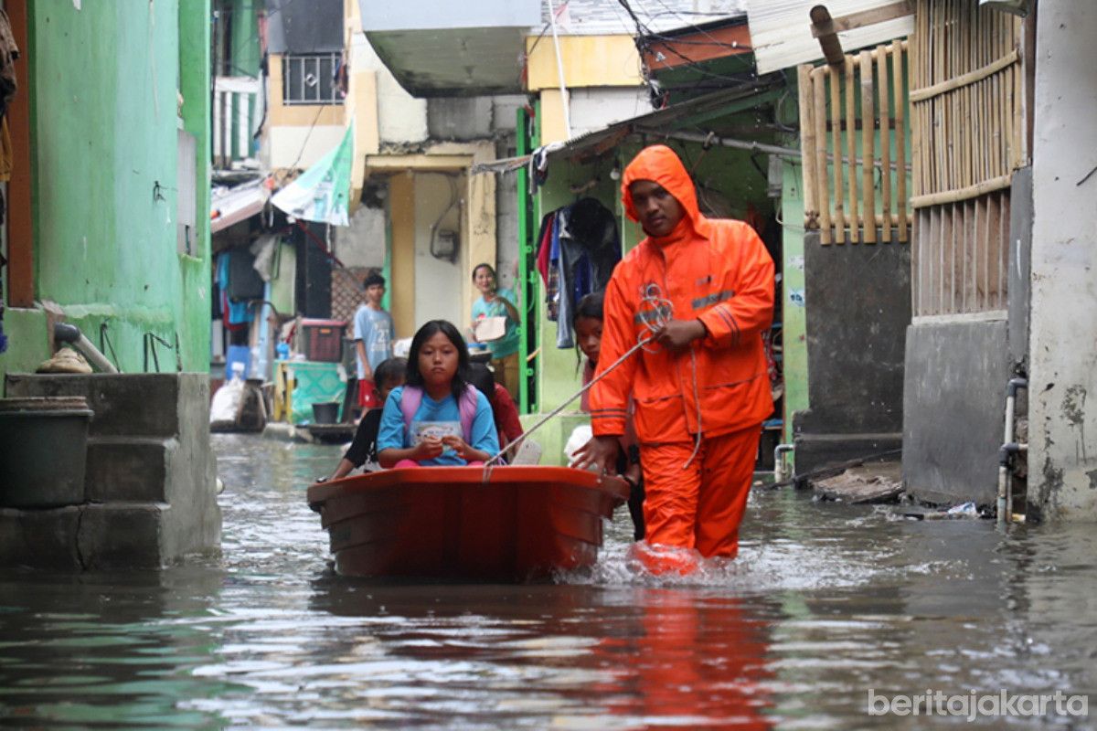 Sambut Jakarta 500 Tahun, BPBD DKI Imbau Warga Pesisir Waspada Banjir Rob