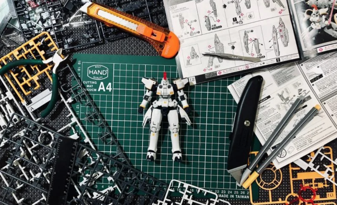 Merakit Gundam Model Kit. Hobi Kecil yang Mengubah Cara Kamu Fokus dan Tenang