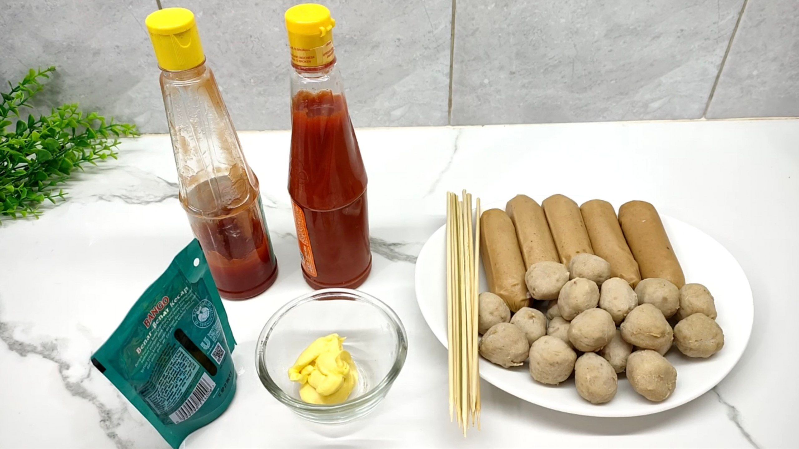 Resep Bumbu Oles untuk Bakso dan Sosis yang Enak Banget