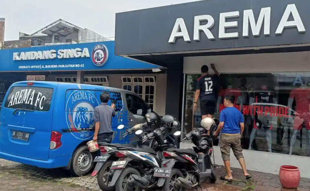Kekecewaan Aremania Memuncak, Arema FC Store Jadi Sasaran Protes Usai Kekalahan di Kanjuruhan