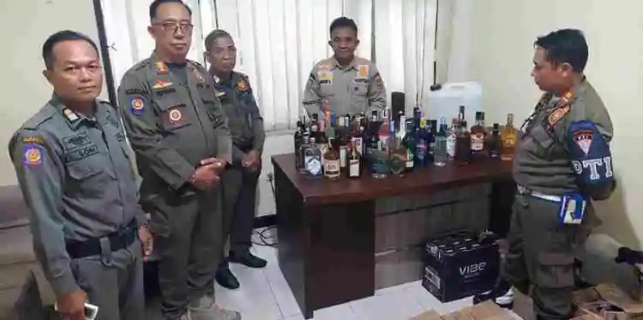 Tindak Lanjut Laporan Warga, Satpol PP Amankan Stok Minuman Keras Ilegal Jelang Malam 2026