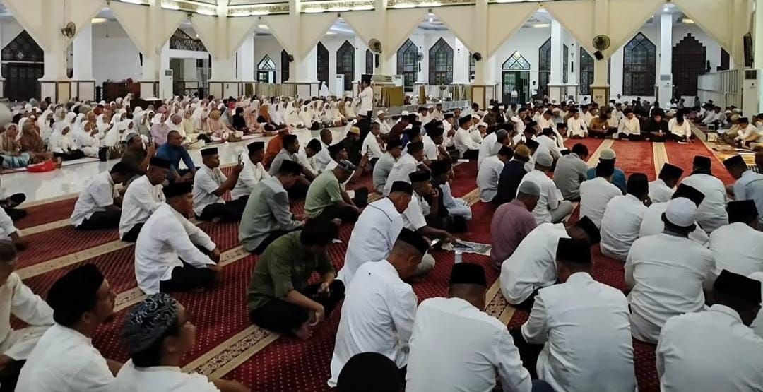 Menutup 2025 dengan Doa, Kendari Menata Harapan di Masjid Agung Al Kautsar