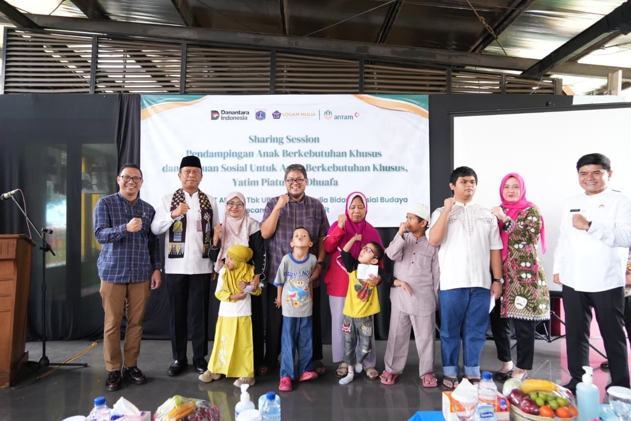 Awal Tahun Penuh Cinta: Pemkot Jakarta Timur dan PT Antam Peluk 300 Anak Hebat di Duren Sawit