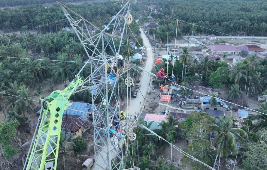 Pulihkan Aliran Listrik di Aceh, PLN Aktifkan Jalur Kedua Transmisi Pangkalan Brandan–Langsa