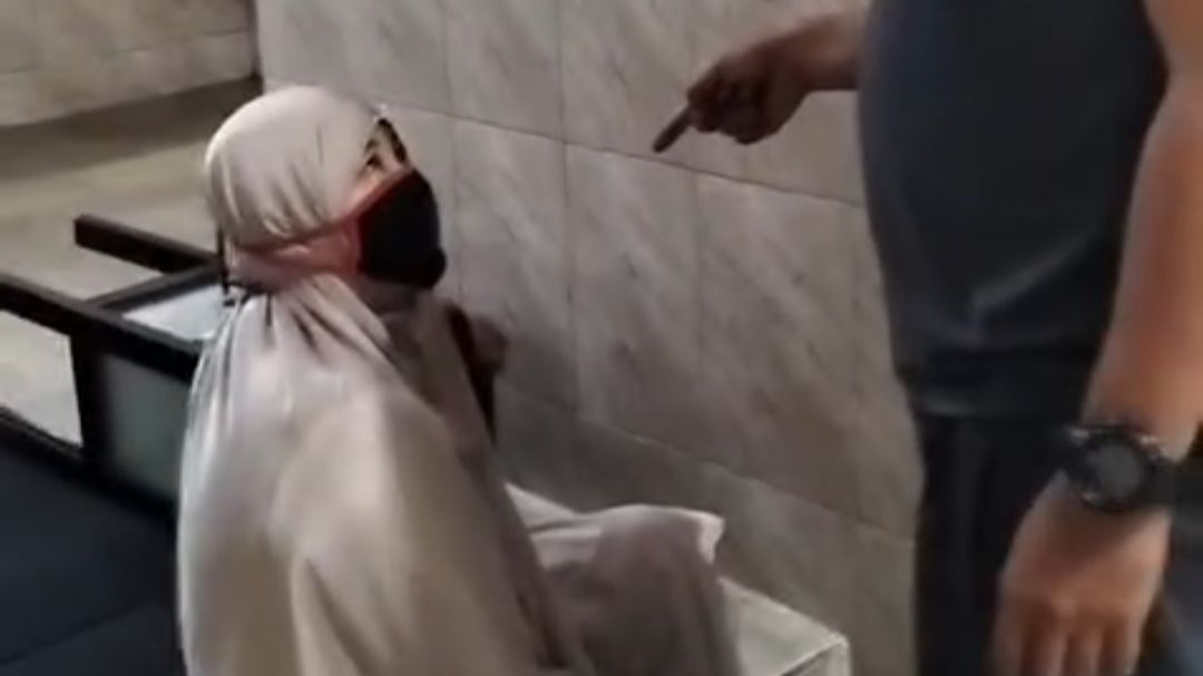 Seorang Pria Bertindak Cepat Gagalkan Dugaan Pencurian Kotak Amal di Masjid, Pelakunya Perempuan