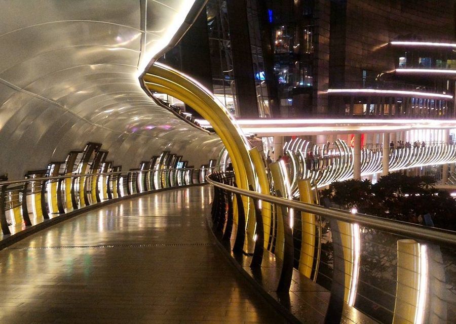 5 Tempat Hits di Mall Central Park: Ada Spot Nyantai hingga Pacu Adrenaline