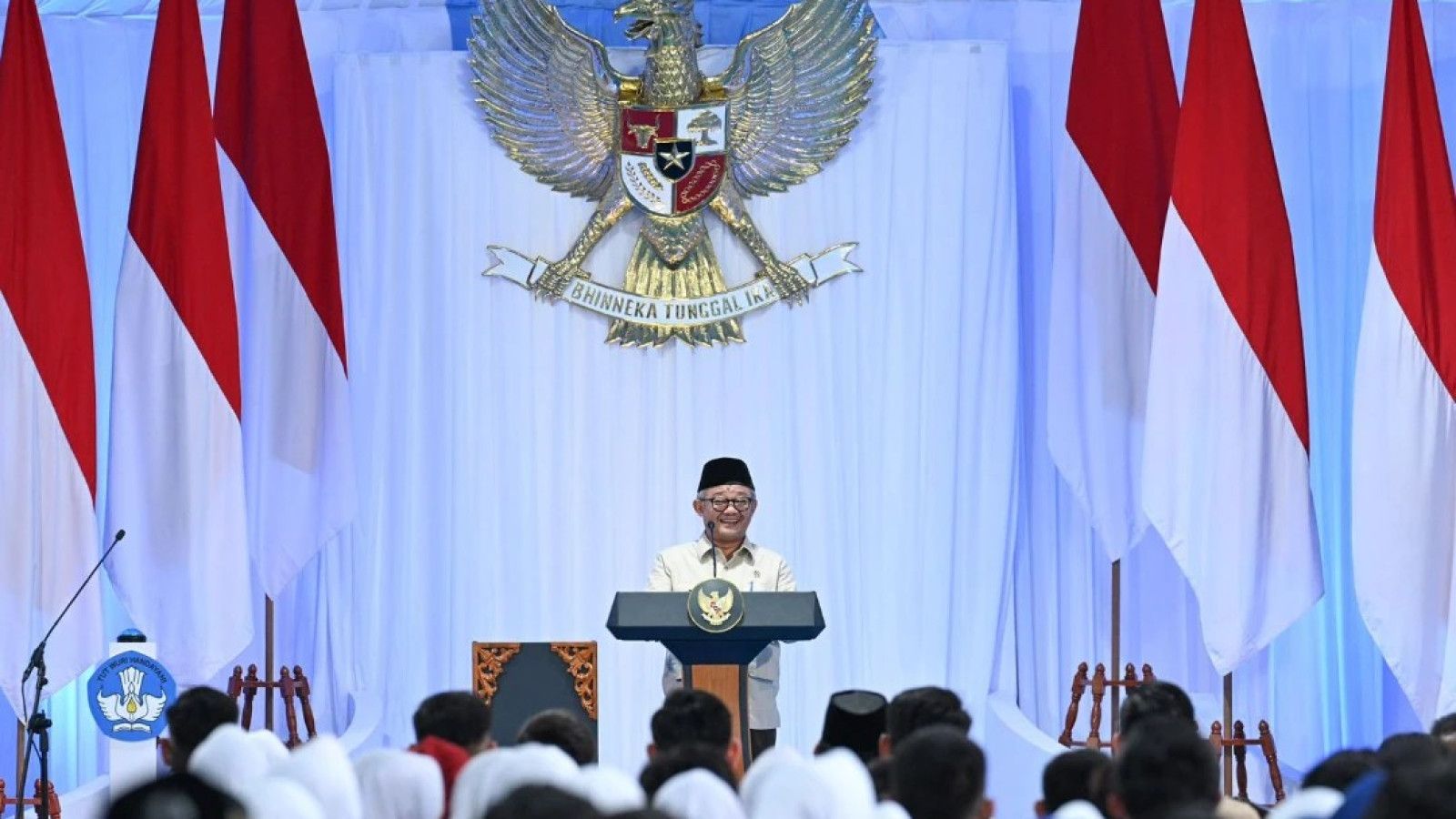 Surat Edaran Kemendikdasmen: Fokus pada Pendidikan Pascabencana