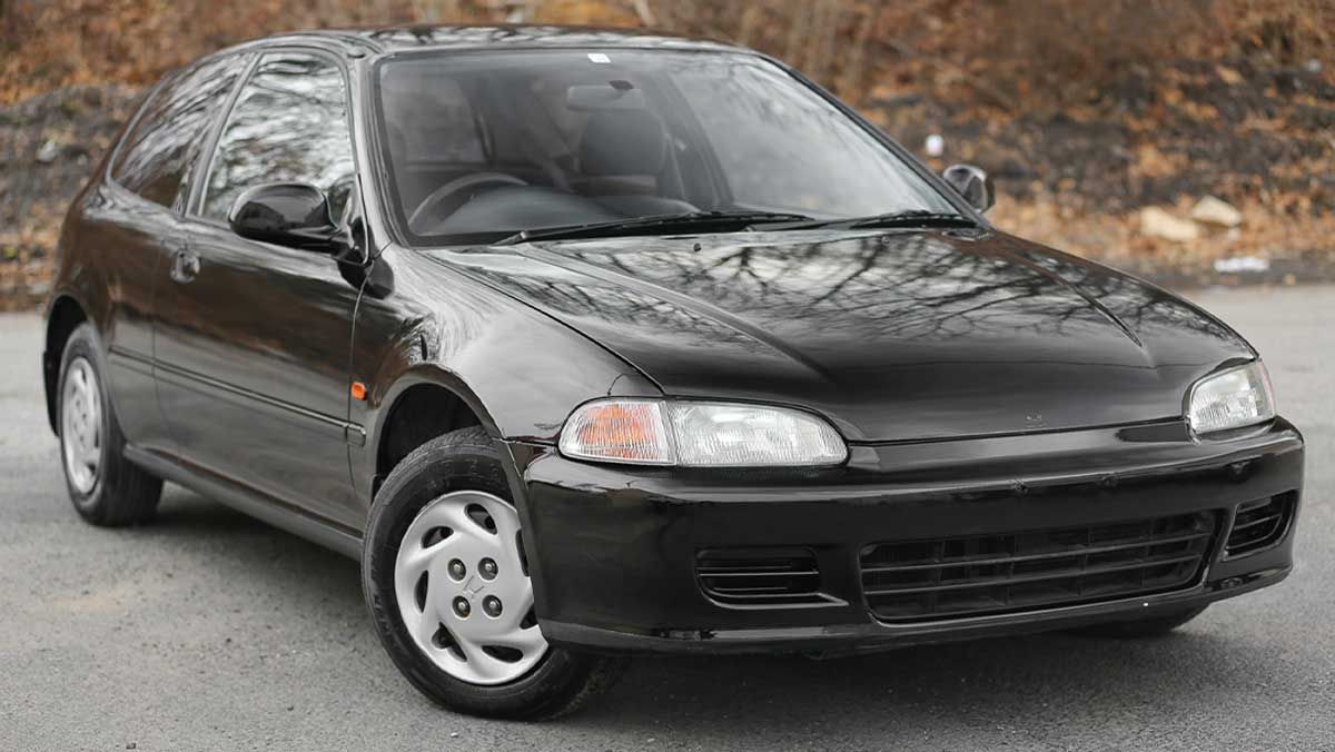 Dear Pemula! Ini 5 Tips Aman Beli Honda Civic Genio Bekas Supaya Gak Ketipu Cover yang Mulus