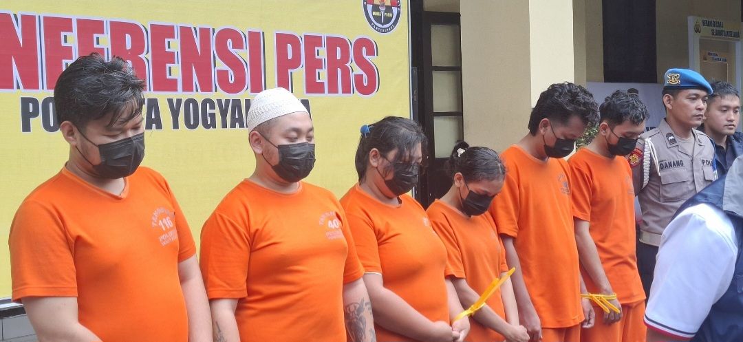 Kantongi Identitas Warga China Pengendali Aplikasi Love Scamming di Sleman dan Lampung, Polresta Jogja Lapor Ke Interpol