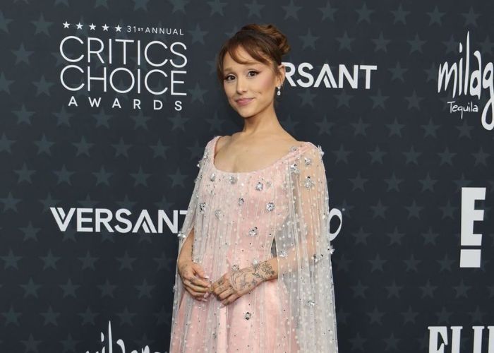 Detail Gaun Ariana Grande di Critics’ Choice Awards 2026 Ini Bikin Fashionista Terpikat
