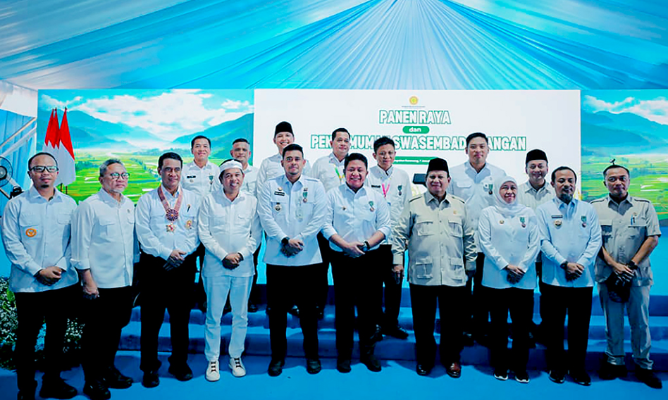 Surplus Pangan Sumut Antar Gubernur Bobby Terima Penghargaan Presiden