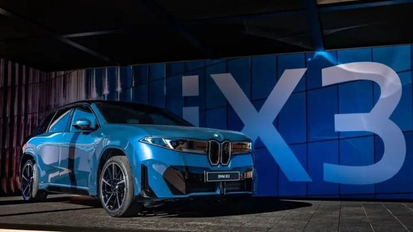BMW Memperkenalkan Asisten AI Generatif pada iX3: Mobil Listrik yang Lebih Cerdas
