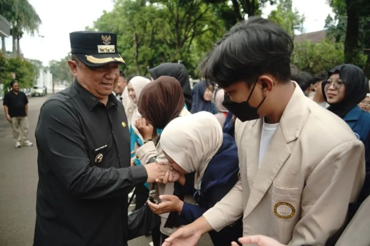 Bupati Garut Apresiasi Peran KKN Gradasi dalam Penguatan Pembangunan Desa