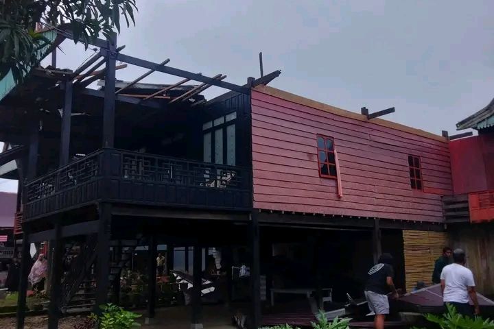 Angin Kencang dan Hujan Deras Terjang Barru, 25 Rumah Warga di Palanro Rusak