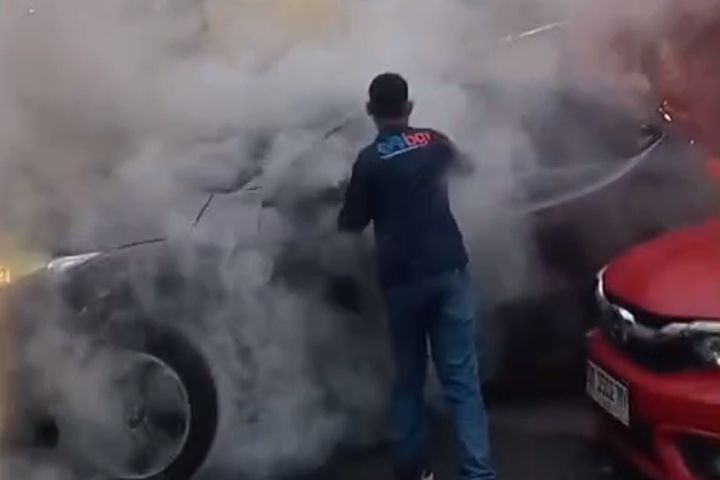 Kecelakaan Beruntun di Jalan Andi Djemma Makassar, Dipicu Pengemudi HRV Diduga Serangan Jantung