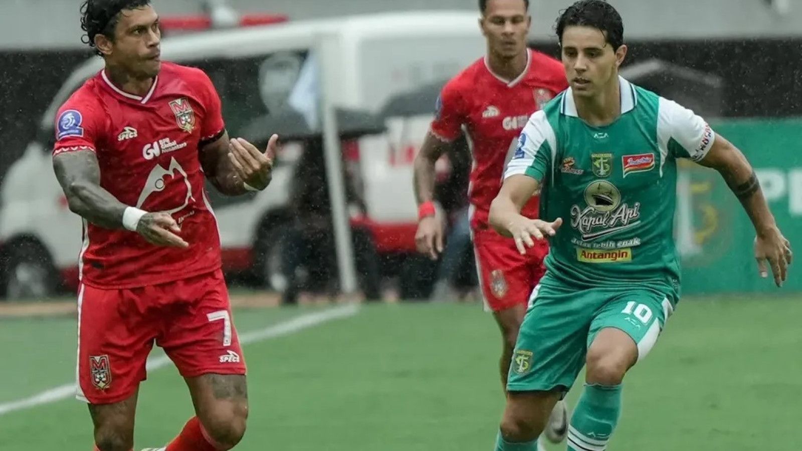 Persebaya Surabaya Sukses Petik Kemenangan atas Malut United di Super League