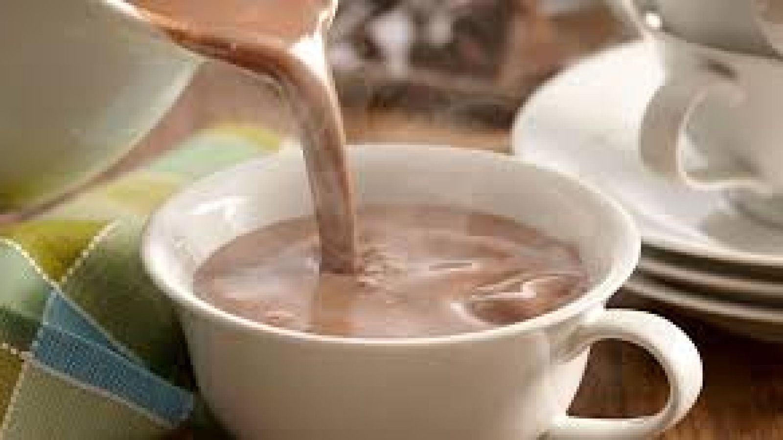 Nikmati Momen Santai dengan Minuman Cokelat Hangat