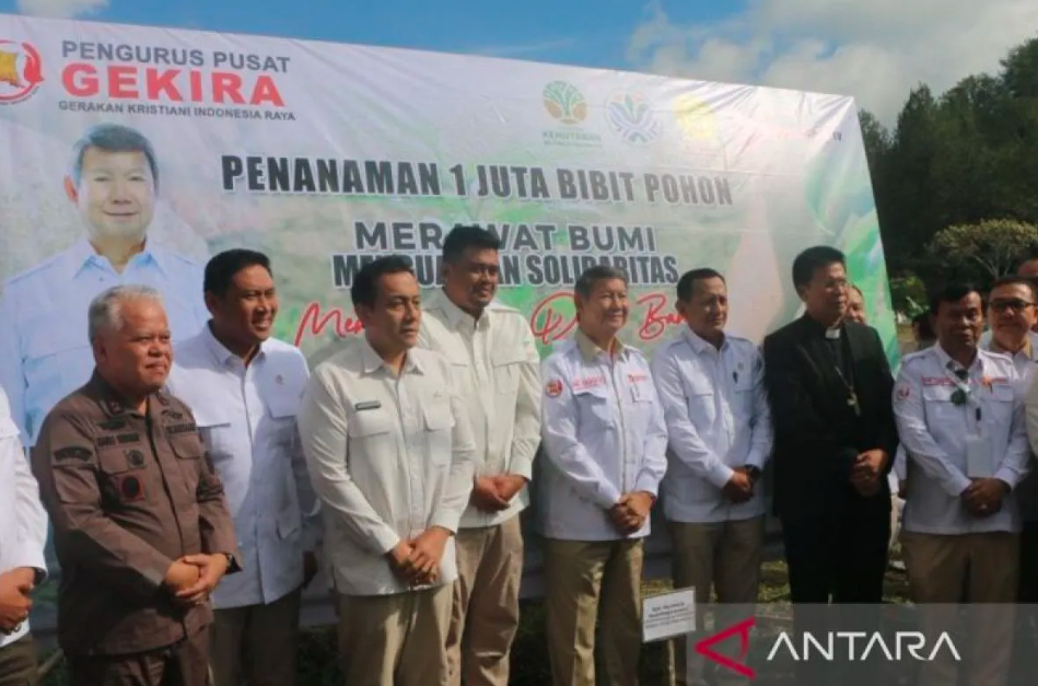 Kunjungi Taput, Hashim Ingatkan Pentingnya Antisipasi Bencana
