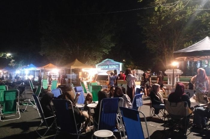 Limboto Coffee Street: Tempat Nongkrong Malam di Kabupaten Gorontalo dengan Simfoni Modernitas dan Warisan Sejarah