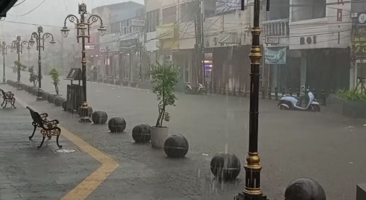 Royal Baroe Banjir Pasca Hujan Lebat