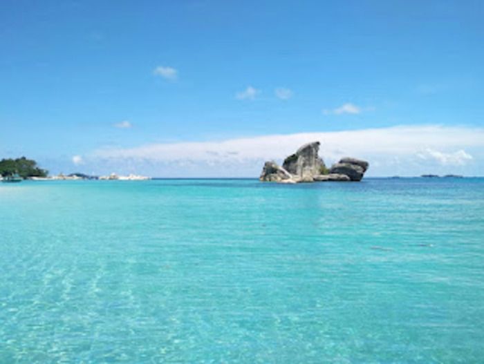 Keindahan Pantai Tanjung Tinggi, Destinasi Dunia Mimpi yang Ada di Negeri Laskar Pelangi