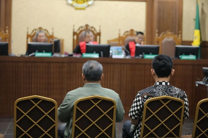 Cara Kotor Koruptor Giring Opini Masyarakat Lewat Operasi Media dan Seminar demi Pengaruhi Putusan Hakim