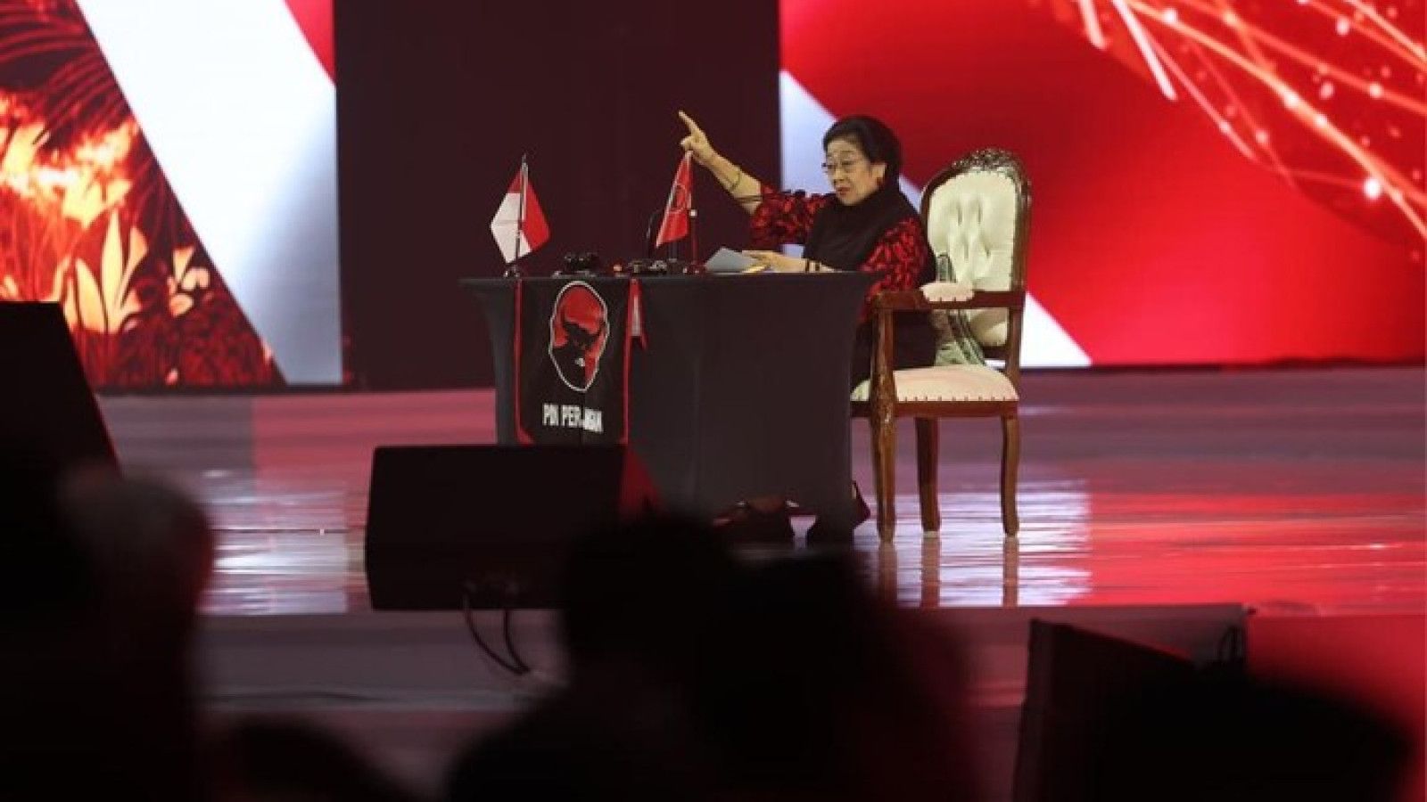 PDIP: Si Penyeimbang Dalam Demokrasi Indonesia
